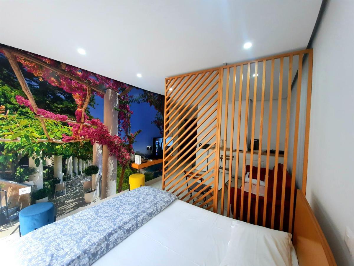Saranda Promenade Apts Exterior foto